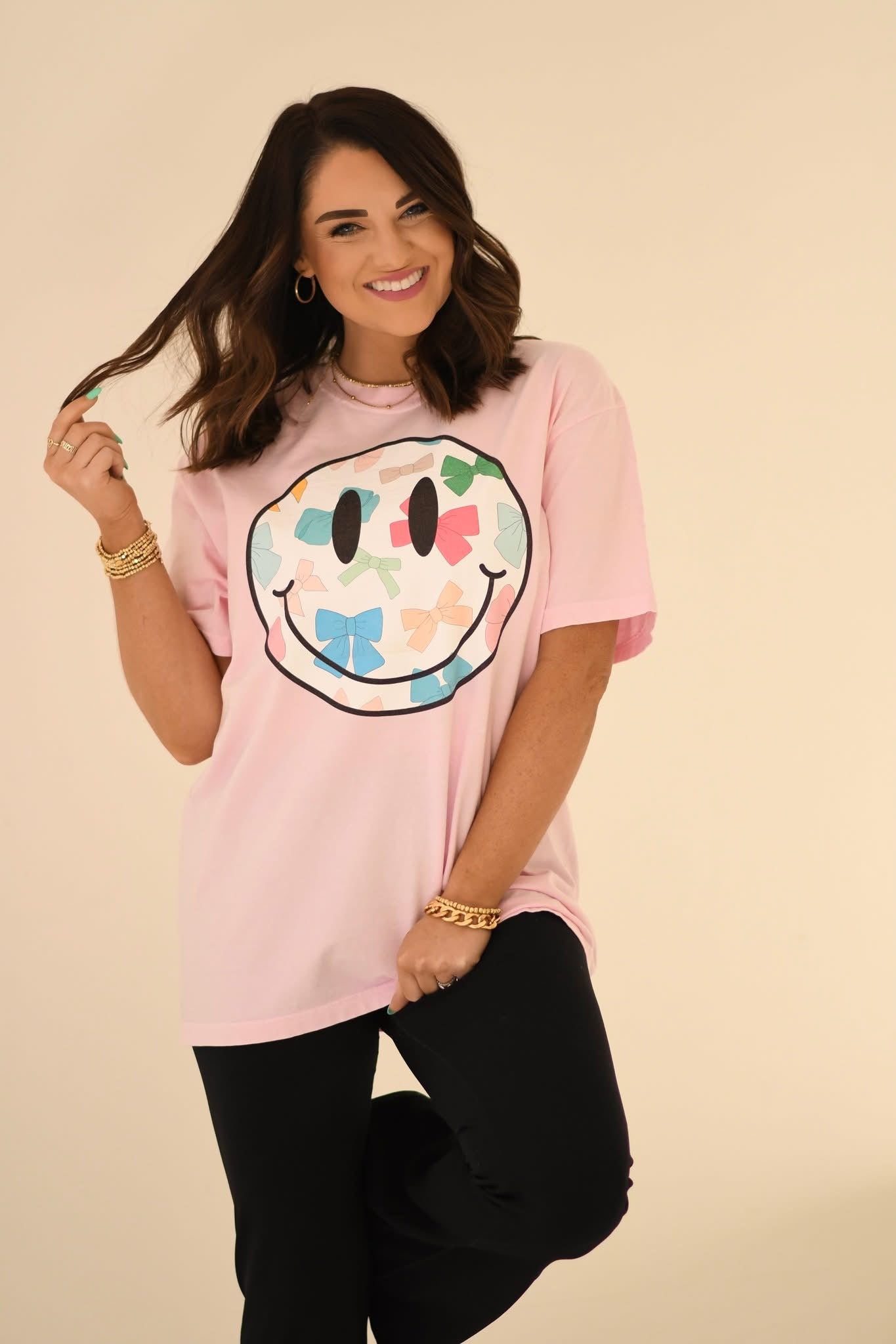 Smiley bow tee