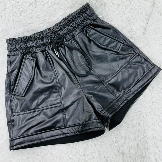New mix leather shorts