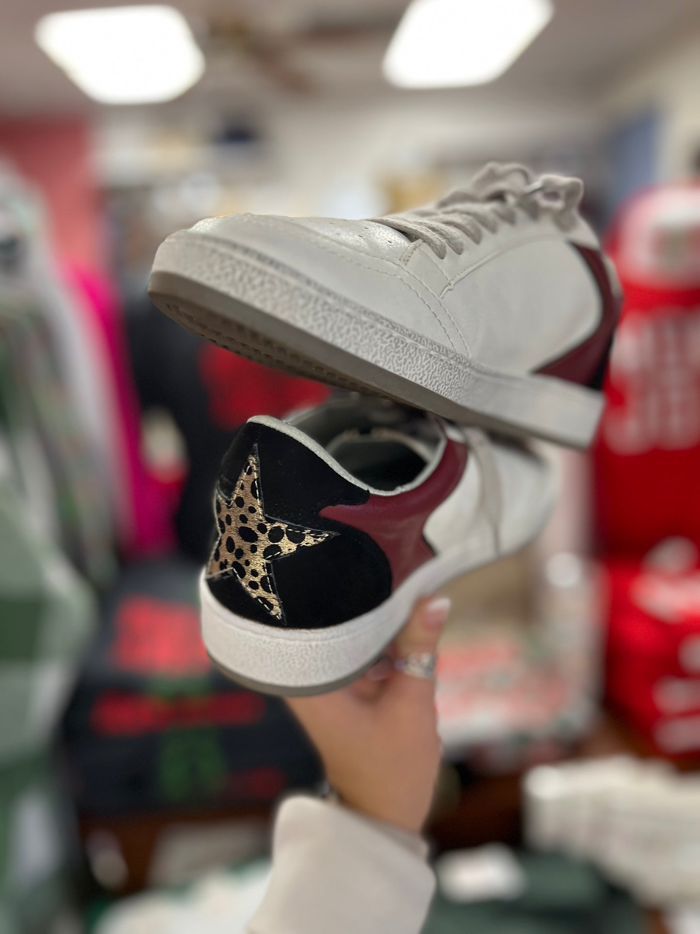 Vintage maroon star sneakers