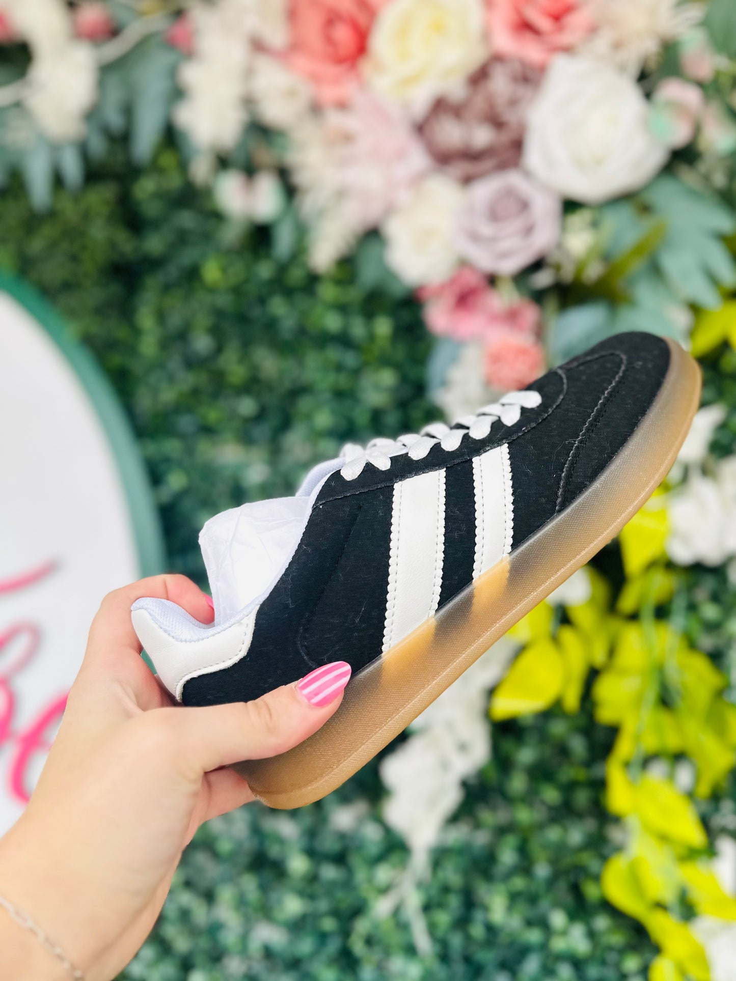 Black Cat Sneaker