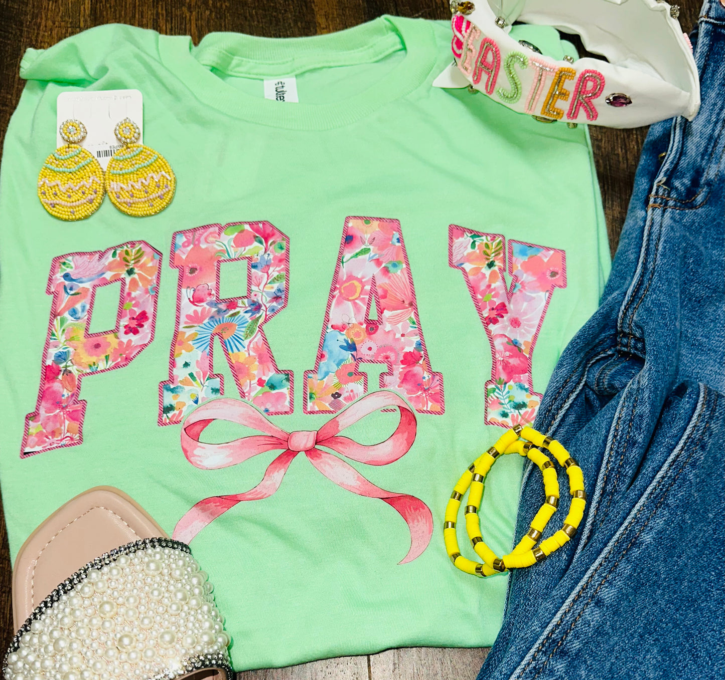 Pray Tee