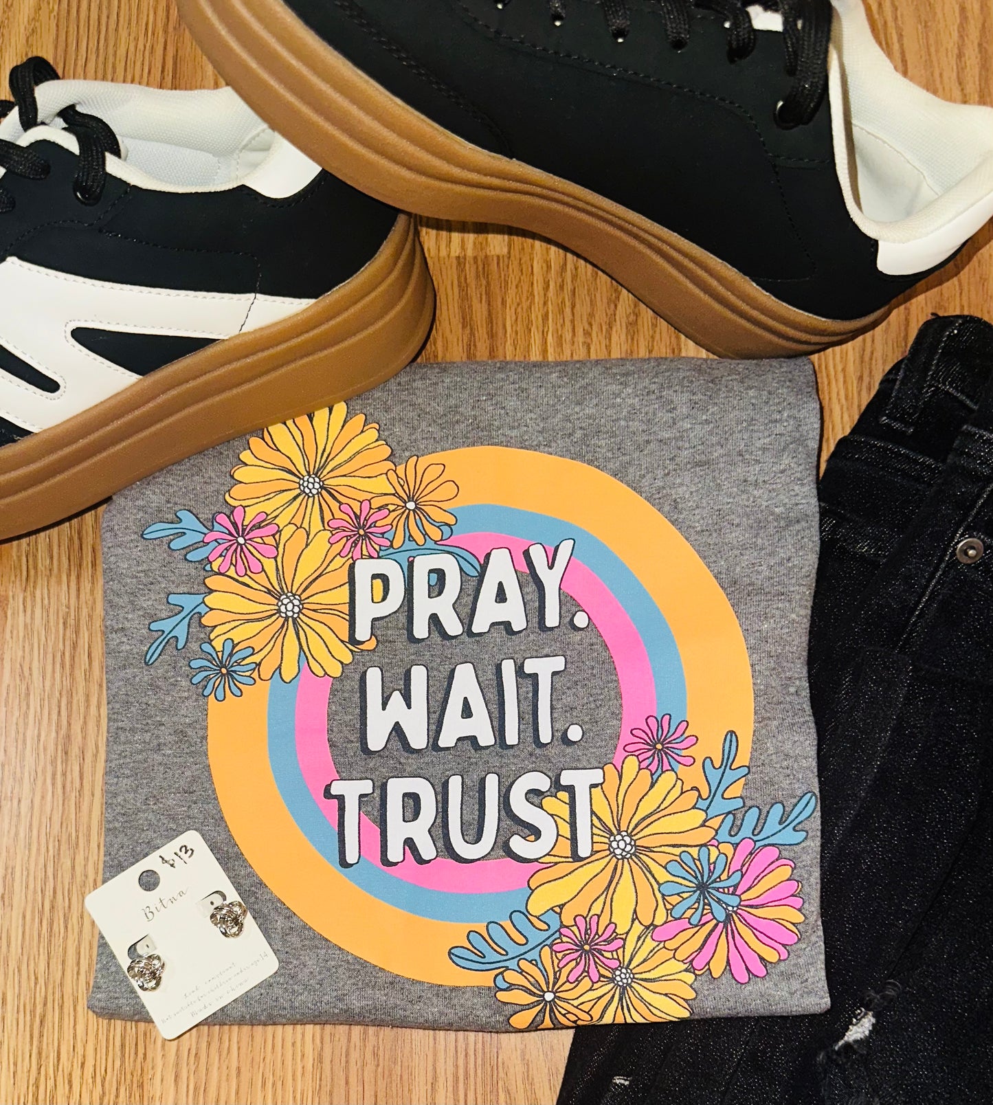 Pray Tee
