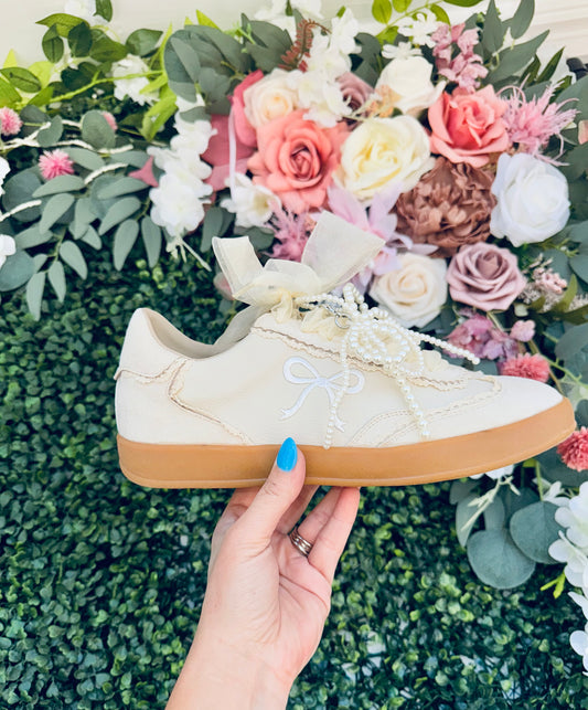 Coquette sneakers