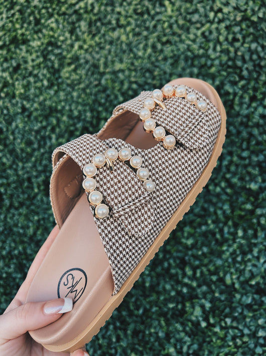 Kelly sandal