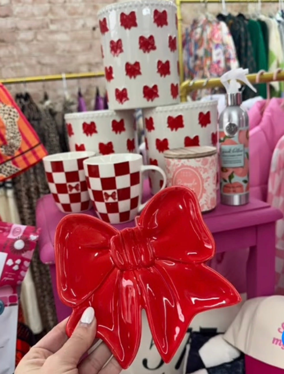 Bow house collection