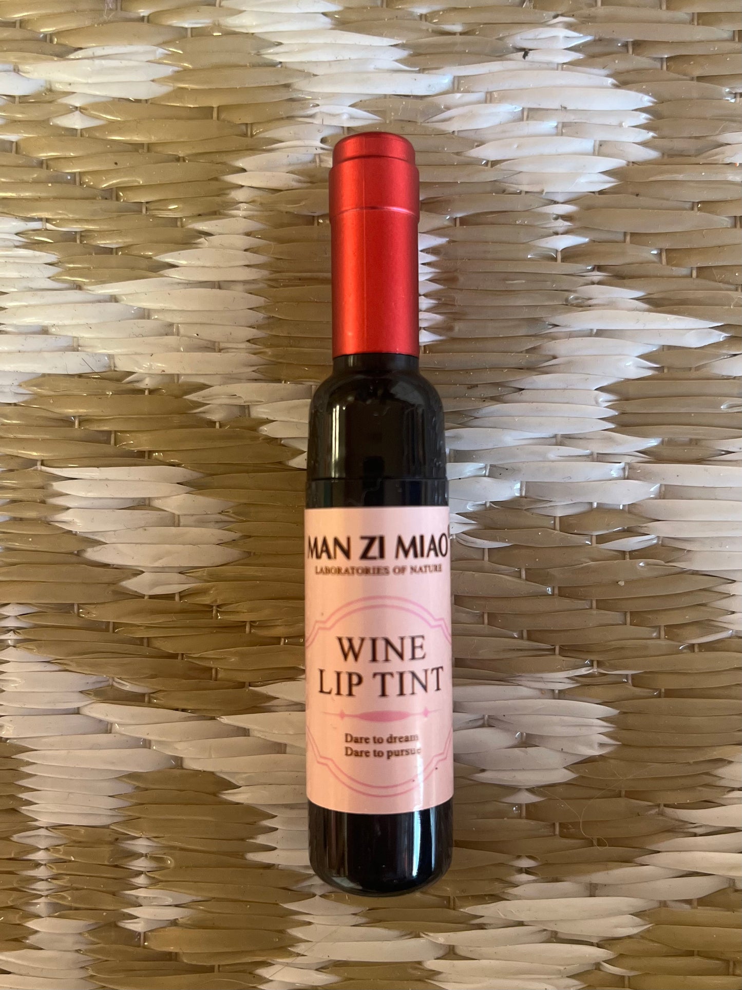 Wine lip tint