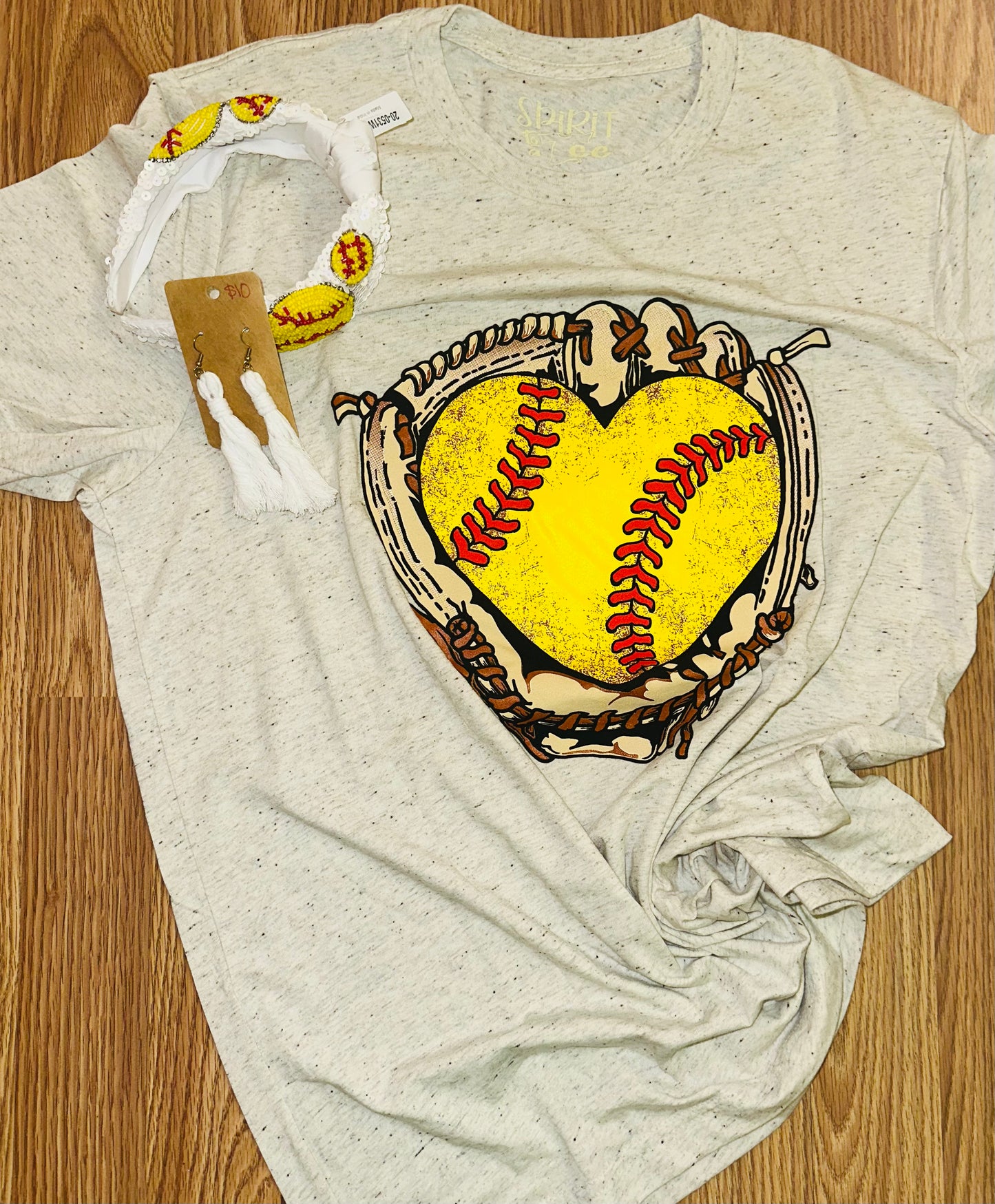Softball tee