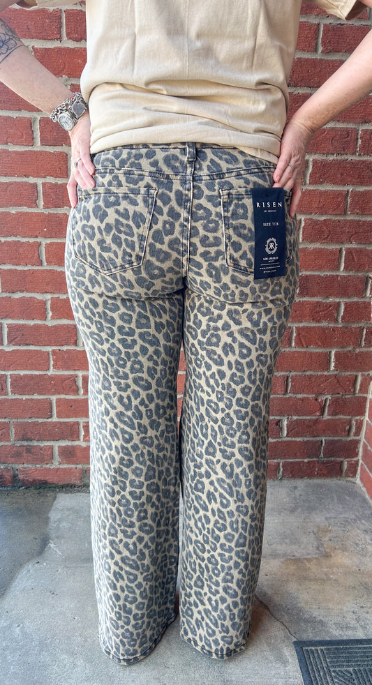 Leopard risen jean