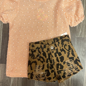Girl leopard shorts